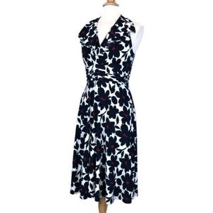 Sleeveless Knee Length Dress